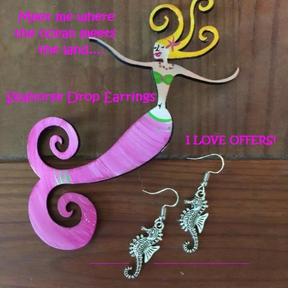 SEAHORSE DROP EARRINGS Silvertone Last 1 FINAL $$ - Picture 3 of 4